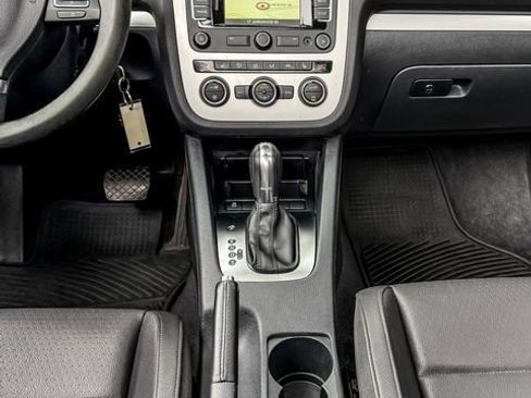 Used 2016 Volkswagen Eos Komfort image 29