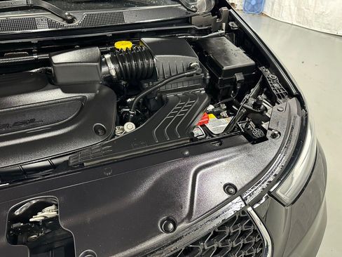 Used 2023 Chrysler Pacifica Touring-L image 70