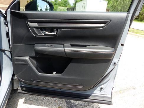 Used 2025 Honda CR-V Sport image 40