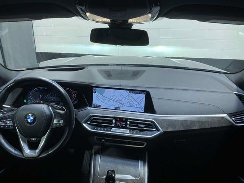 Used 2022 BMW X5 xDrive40i w/ Premium Package AWD/4WD image 10