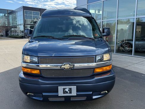 Used 2023 Chevrolet Express 2500 RWD image 8