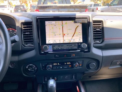 Used 2023 Nissan Frontier PRO-4X w/ Pro-4X Premium Package AWD/4WD image 32