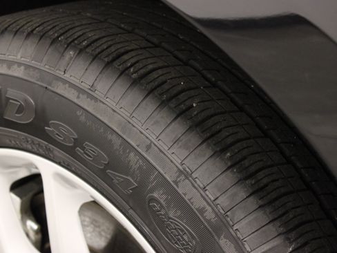 Used 2024 Chrysler Pacifica Touring-L FWD image 10