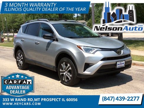 Used 2018 Toyota RAV4 LE FWD image 1