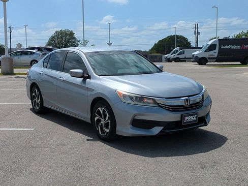 Used 2016 Honda Accord LX image 3