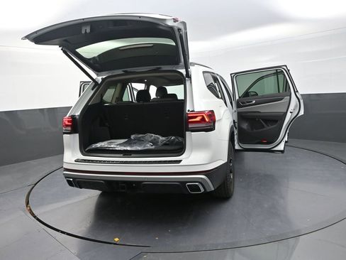 New 2026 Volkswagen Atlas Peak Edition AWD/4WD image 35
