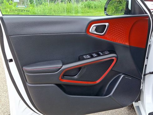 Used 2023 Kia Soul GT-Line w/ GT-Line Technology Package FWD image 12