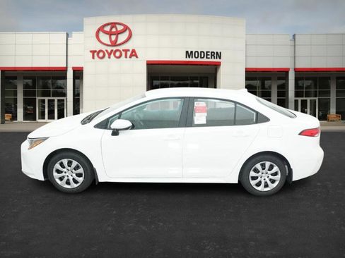 New 2026 Toyota Corolla LE image 9