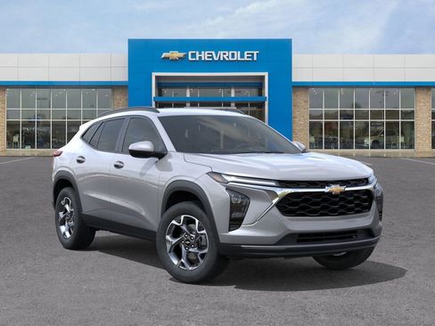 New 2026 Chevrolet Trax LT image 7
