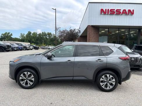 Used 2022 Nissan Rogue SV AWD/4WD image 8