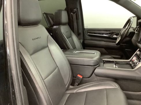 Used 2021 GMC Yukon Denali w/ Denali Premium Package AWD/4WD image 32
