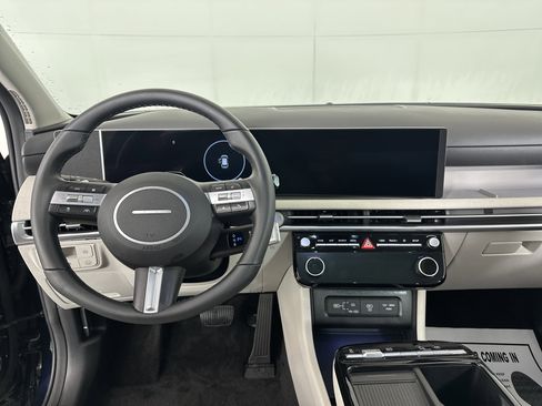 Certified 2025 Hyundai Tucson SEL image 3