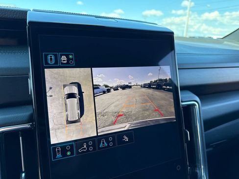 Certified 2025 GMC Yukon Denali AWD/4WD image 17