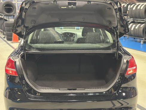 Used 2018 Ford Focus SE image 6