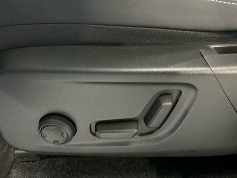 Certified 2023 Volvo XC40 Recharge Ultimate w/ Protection Package Premier AWD/4WD image 11