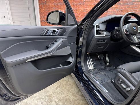 Certified 2023 BMW X5 xDrive40i w/ M Sport Package image 9