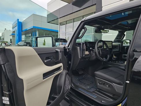 New 2026 GMC Hummer EV SUV image 22