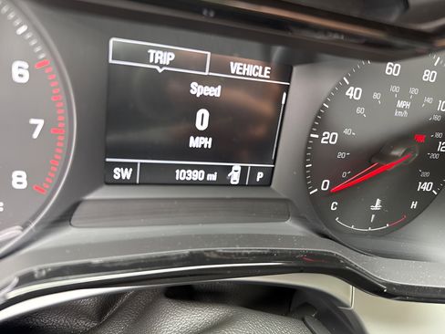 Used 2025 Chevrolet Trax LS w/ LS Convenience Package FWD image 24