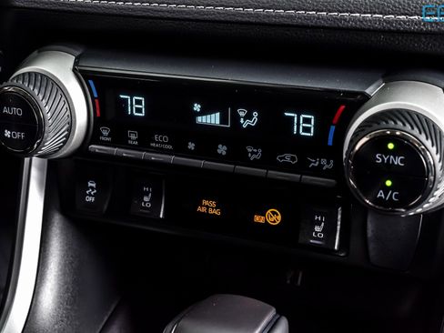 Used 2024 Toyota RAV4 XLE Premium image 27