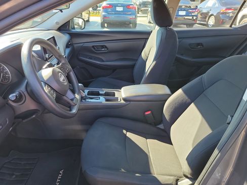 Used 2024 Nissan Sentra S image 17