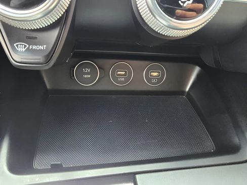Used 2023 Genesis G70 2.0T AWD/4WD image 20