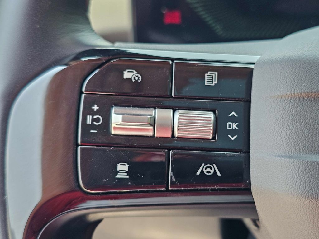 Certified 2026 Kia Sorento S w/ S Panoramic Sunroof Package FWD image 22