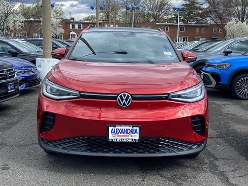 Used 2023 Volkswagen ID.4 Pro S image 4