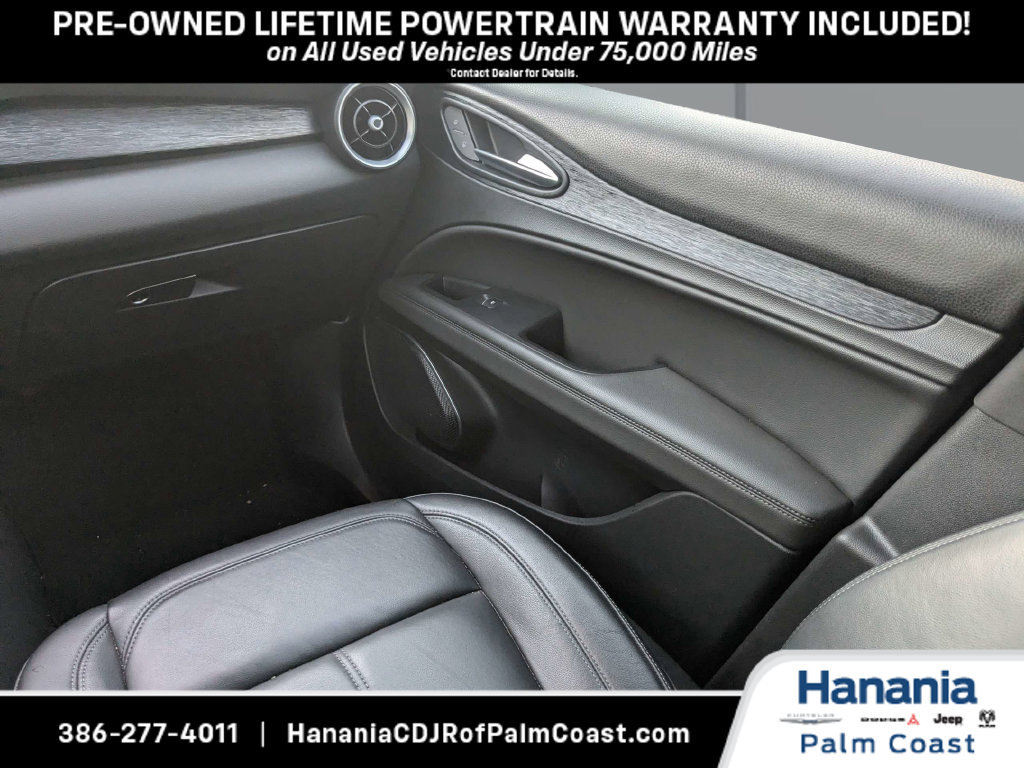 Used 2023 Alfa Romeo Stelvio Sprint AWD/4WD image 17