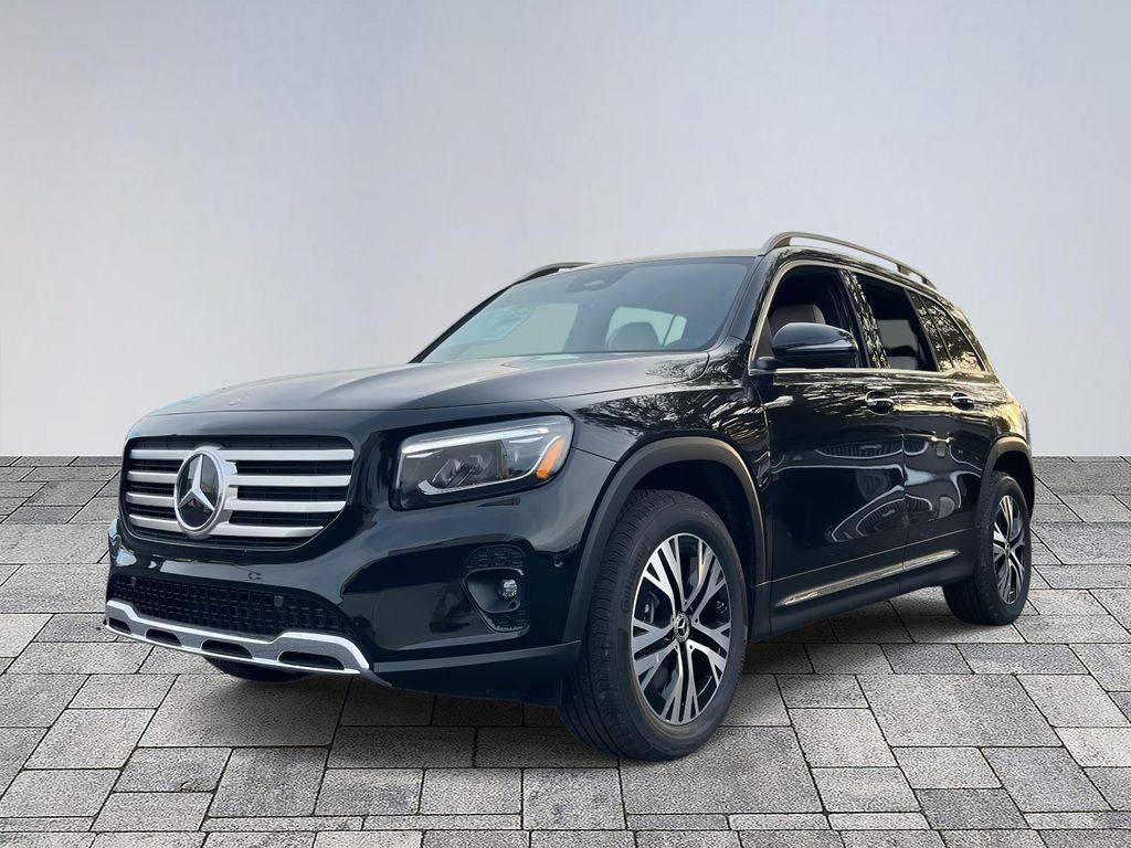 Certified 2026 Mercedes-Benz GLB 250 4MATIC image 3