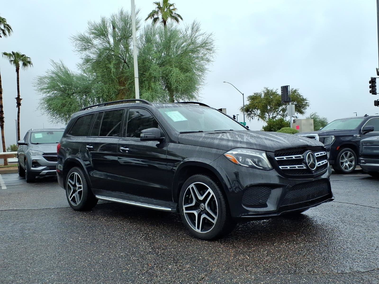 Used 2018 Mercedes-Benz GLS 550 4MATIC image 3