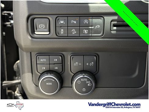 Certified 2022 Chevrolet Tahoe Z71 w/ Luxury Package AWD/4WD image 23