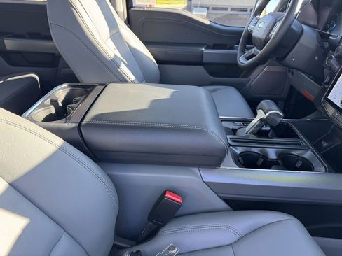 Used 2025 Ford F150 Lightning Flash image 7