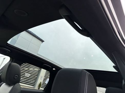 Used 2022 Land Rover Discovery Sport S R-Dynamic AWD/4WD image 24