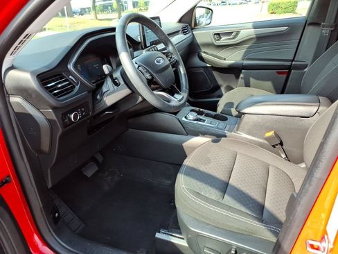 Used 2024 Ford Escape Active AWD/4WD image 10