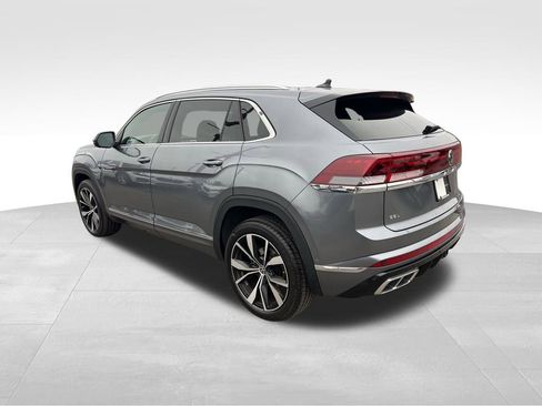 Used 2025 Volkswagen Atlas Cross Sport SEL Premium R-Line image 5