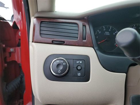 Used 2007 Chevrolet Impala LT w/ Luxury Edition Package image 22