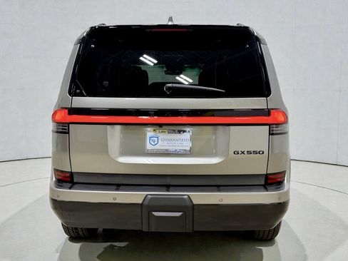 Used 2026 Lexus GX 550 image 13