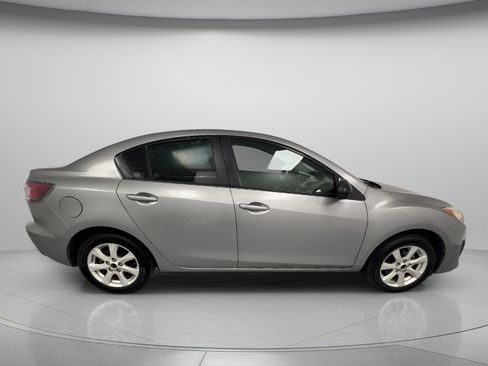 Used 2010 MAZDA MAZDA3 i Touring FWD image 9
