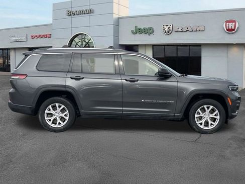 Used 2022 Jeep Grand Cherokee L Limited AWD/4WD image 8