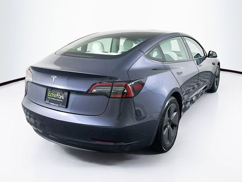 Used 2023 Tesla Model 3 Standard Range image 9