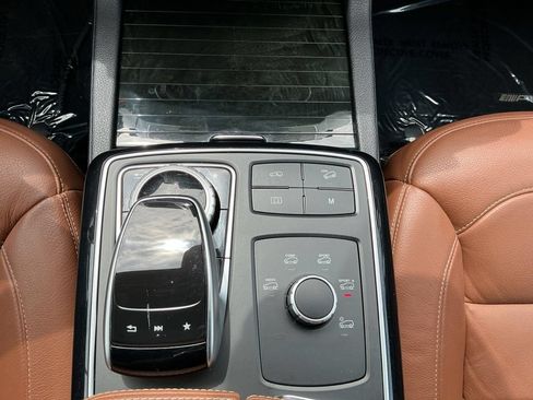 Used 2018 Mercedes-Benz GLE 43 AMG 4MATIC image 27