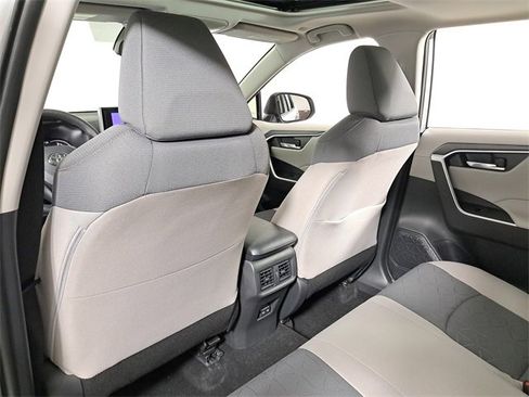 Used 2025 Toyota RAV4 XLE image 11