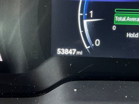 Used 2024 Toyota Corolla Cross XLE image 25