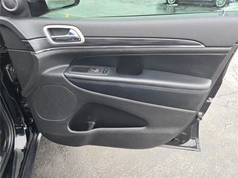 Certified 2021 Jeep Grand Cherokee Limited image 6