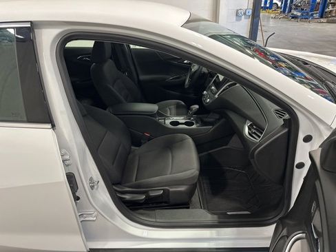 Used 2024 Chevrolet Malibu RS w/ LPO, Floor Liner Package image 12