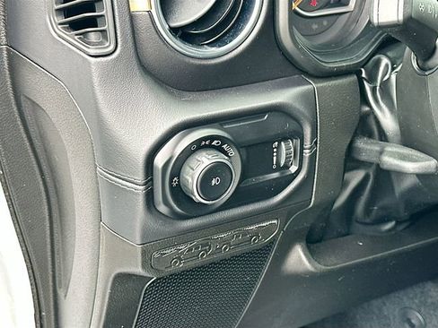 Used 2024 Jeep Wrangler Sahara w/ Technology Group image 10