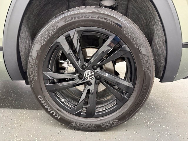 Used 2026 Volkswagen Atlas Cross Sport SEL R-Line AWD/4WD image 20