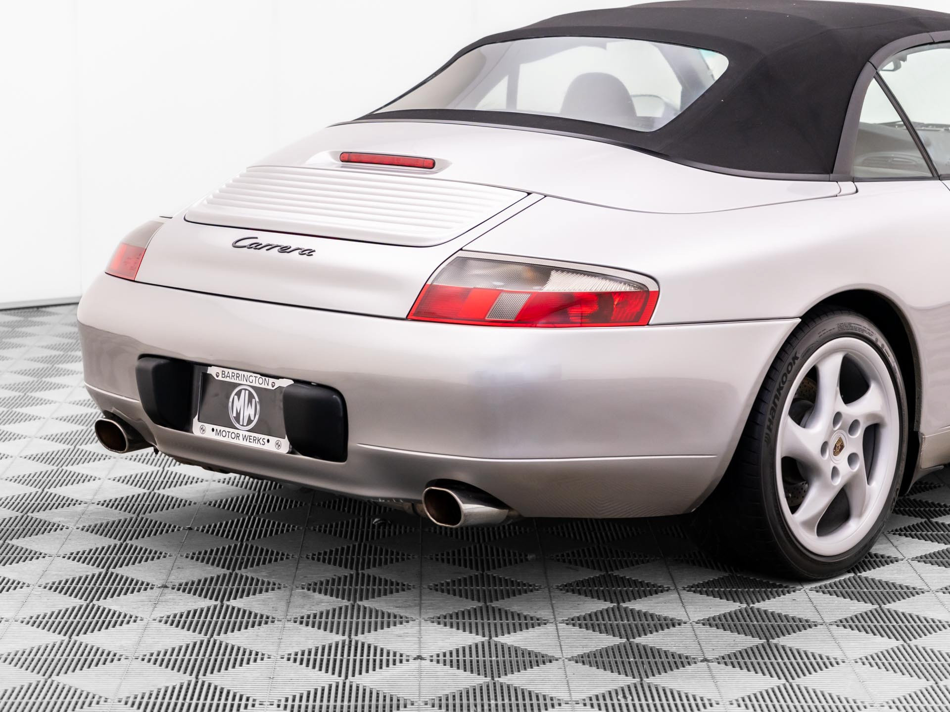 Used 2000 Porsche 911 Carrera RWD image 30