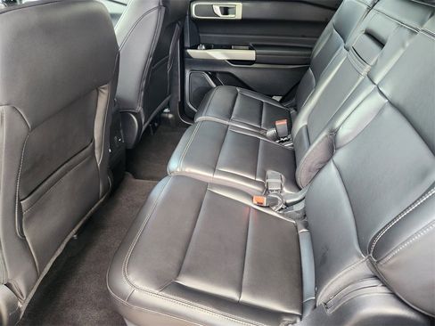 Used 2023 Ford Explorer XLT w/ Equipment Group 202A image 29