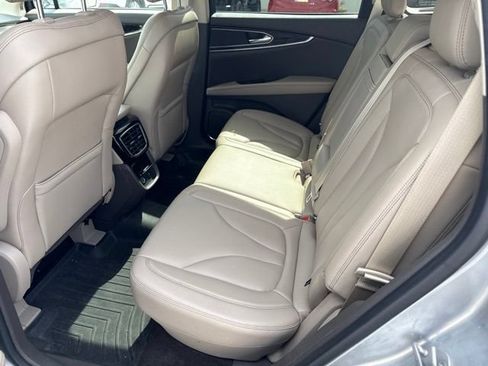 Certified 2023 Lincoln Nautilus AWD w/ Premium Package image 17